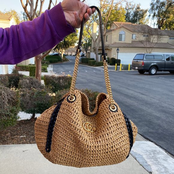 Raffia Effect Medium GG Marmont Shoulder Bag Beige - Picture 1 of 11